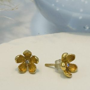 گوشواره میخی گل 1.900 گرم